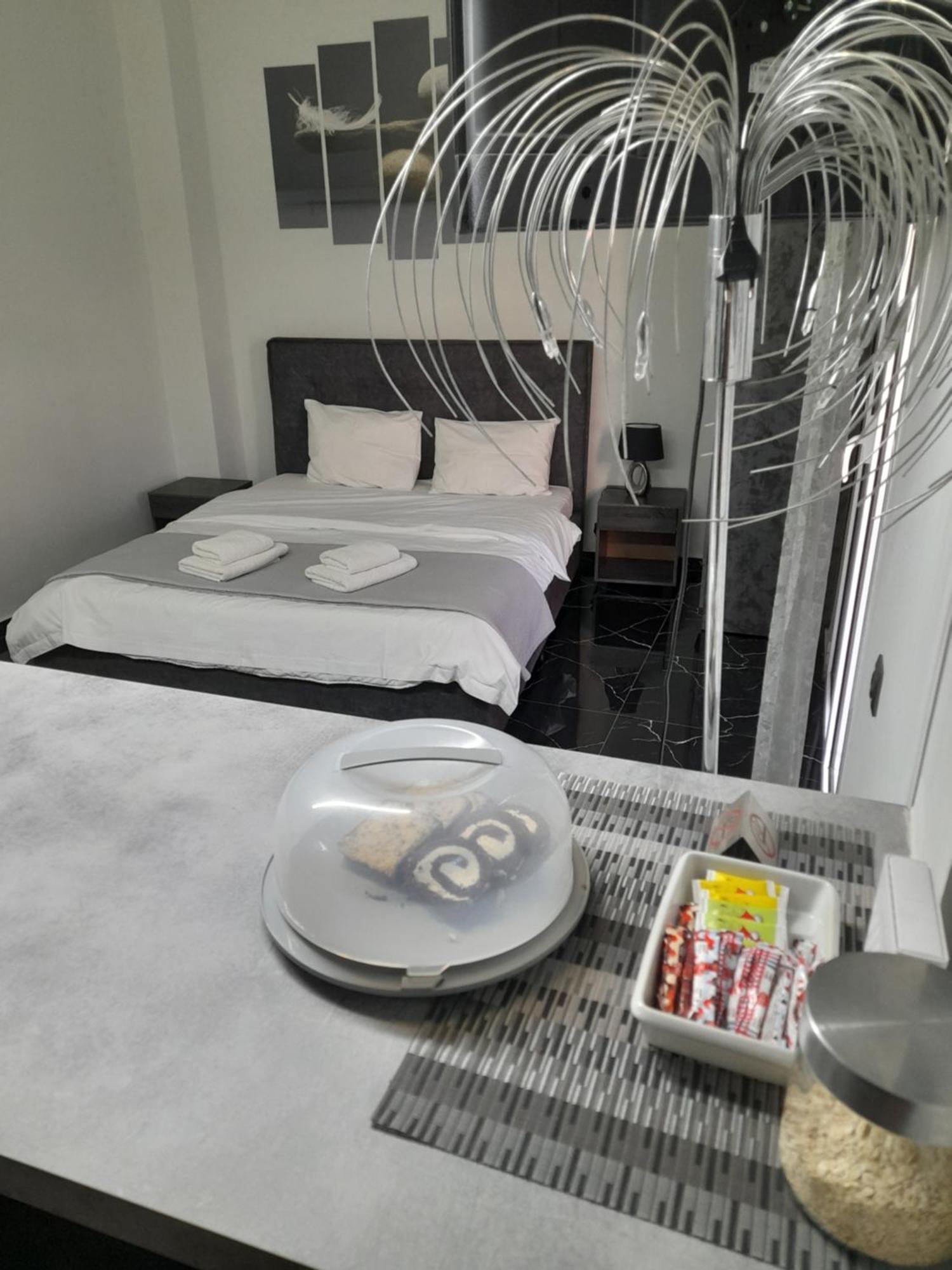 Chris Luxury Studio Ioannina Luaran gambar